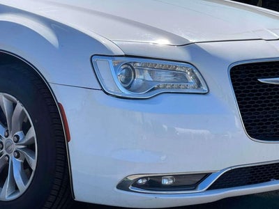 2016 Chrysler 300 Limited
