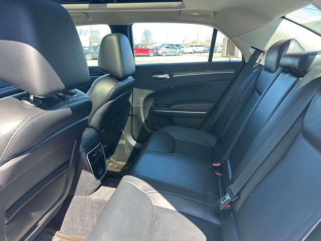 2016 Chrysler 300 Limited