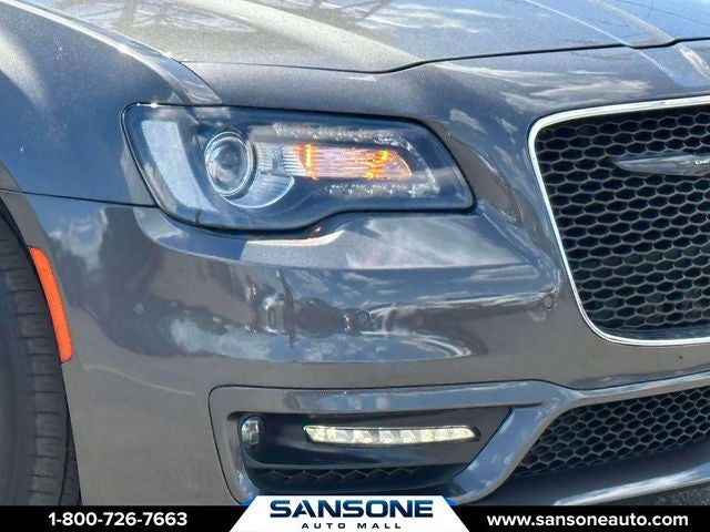 2022 Chrysler 300 Touring