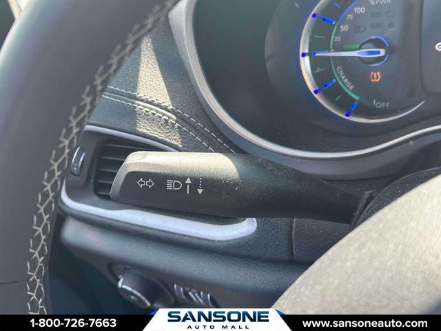 2023 Chrysler Pacifica Hybrid Touring L