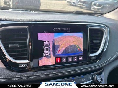 2023 Chrysler Pacifica Hybrid Touring L