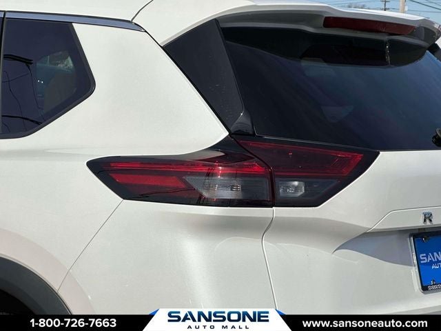 2022 Nissan Rogue SL