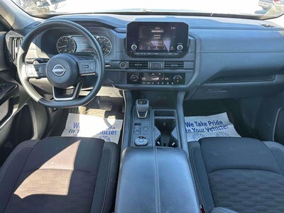 2024 Nissan Pathfinder S