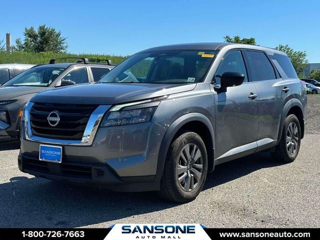 2024 Nissan Pathfinder S