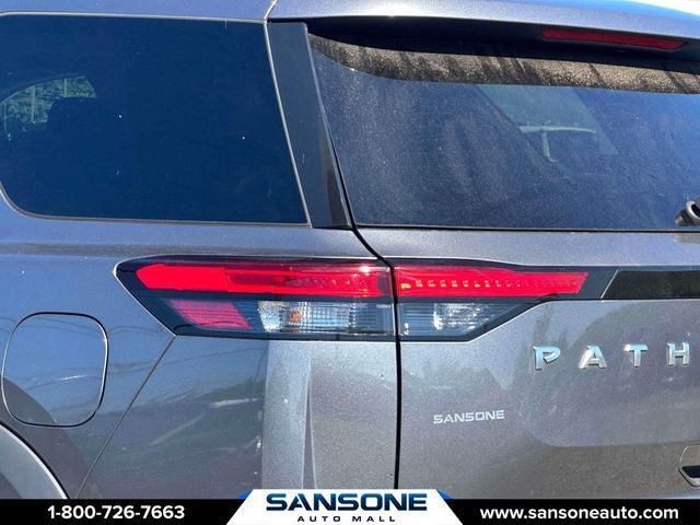 2024 Nissan Pathfinder S