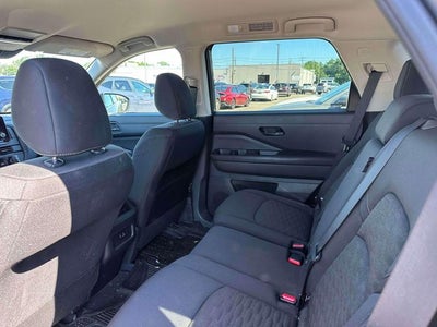 2024 Nissan Pathfinder S