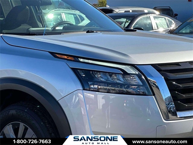 2024 Nissan Pathfinder S