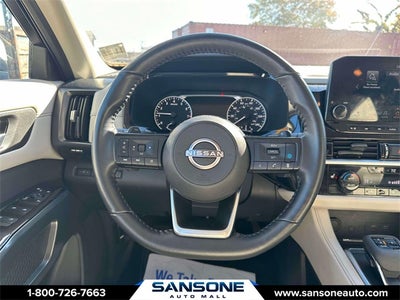 2023 Nissan Pathfinder SL