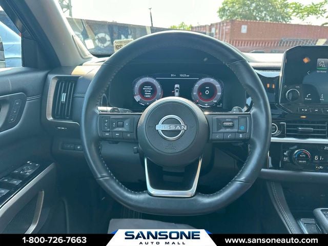 2024 Nissan Pathfinder Platinum