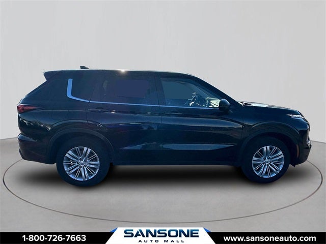 2024 Mitsubishi Outlander ES