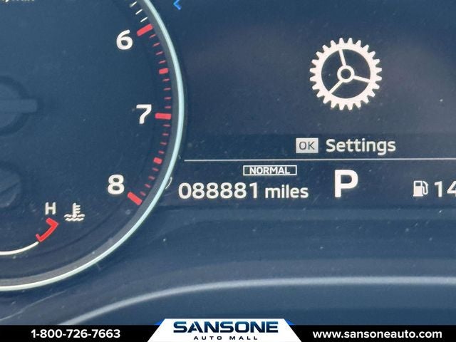 2022 Mitsubishi Outlander Base