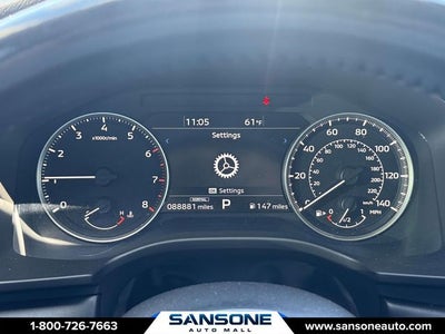 2022 Mitsubishi Outlander Base