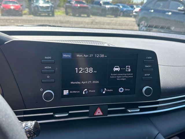 2024 Hyundai Elantra SE