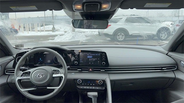 2022 Hyundai Elantra SEL